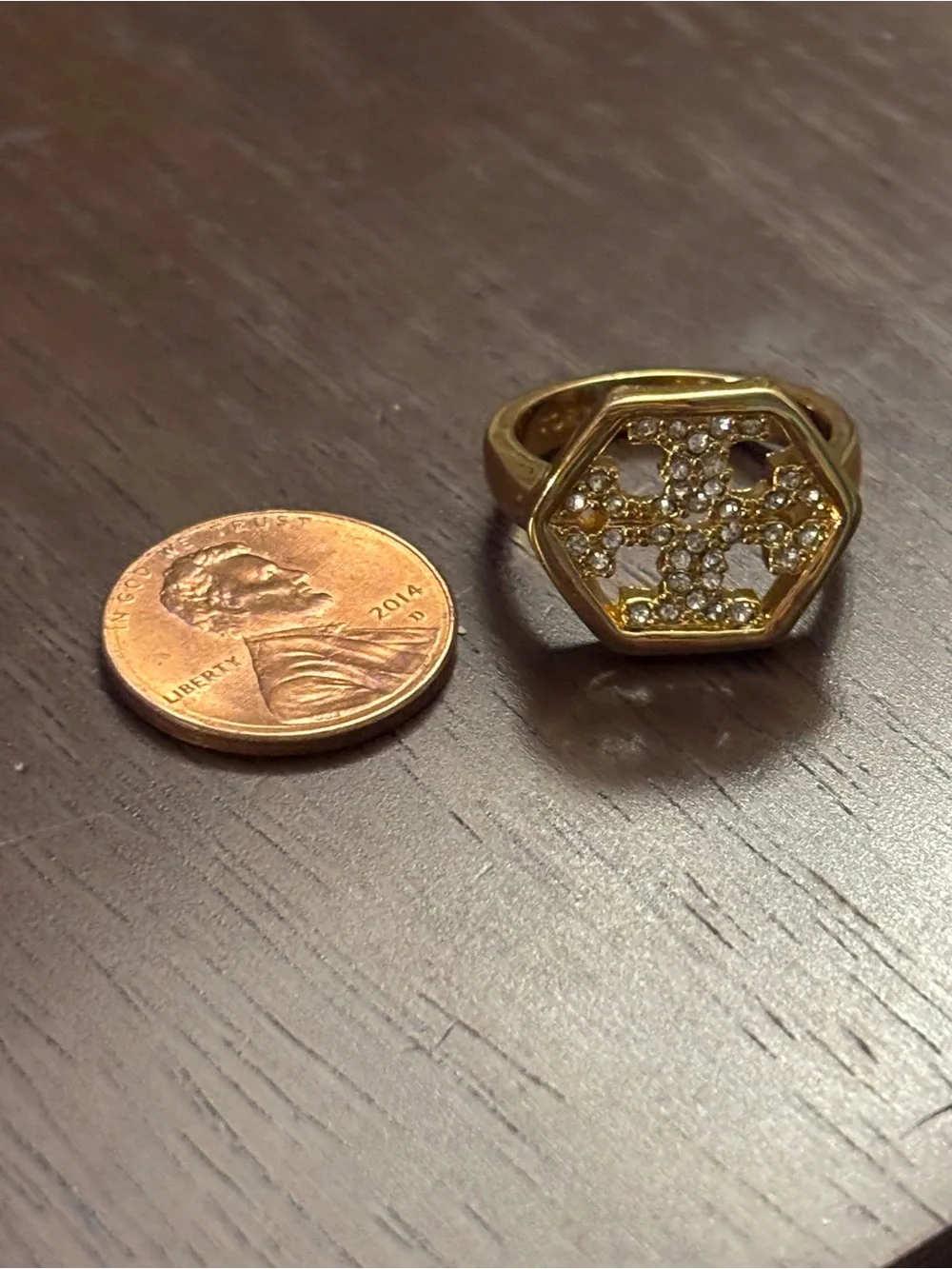 Bnwot Tory Burch Gold-plated Hexagon logo Ring with Clear Stones, size 7